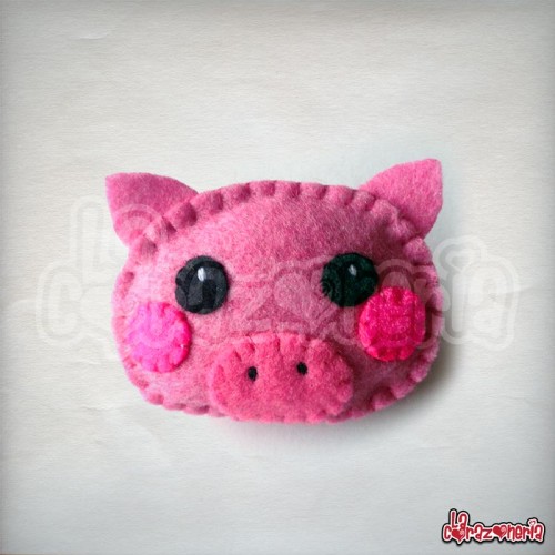 Broche de Cerdito en Fieltro