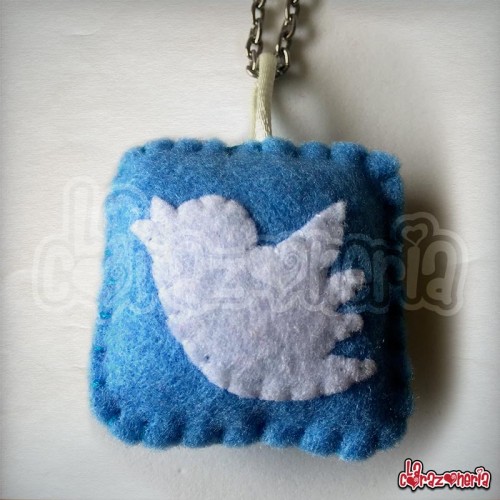 Collar Twitter en Fieltro